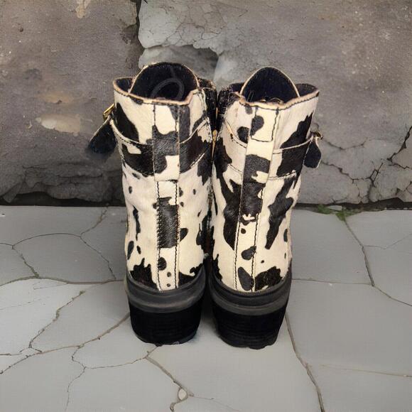 Free People Jeffrey Campbell Printed Check Lace Up Boot Color Cow Size 8M Grunge - Picture 9 of 12